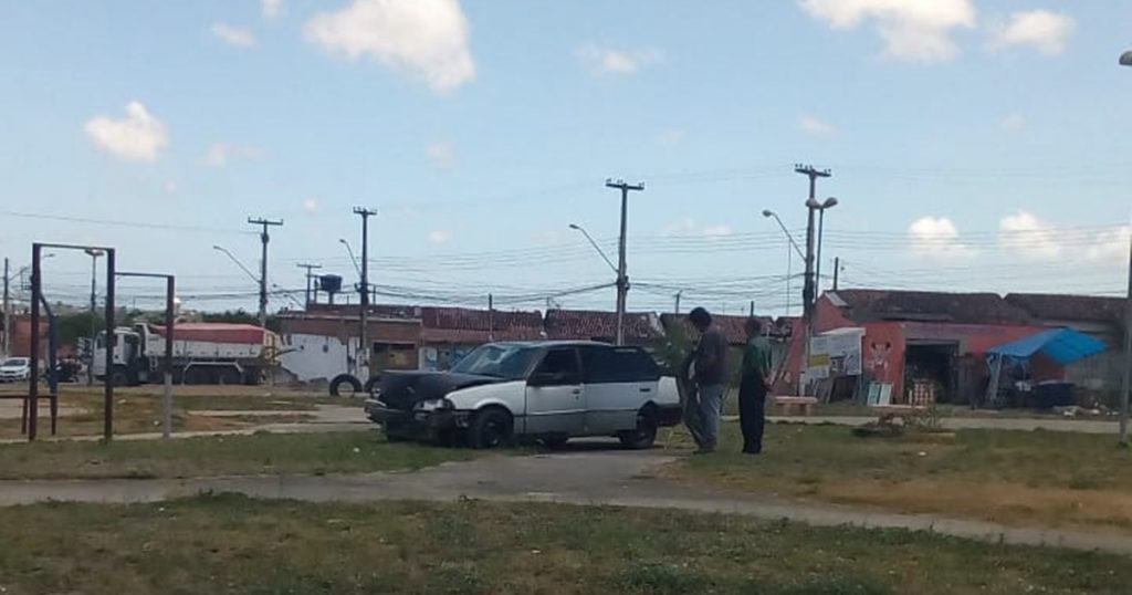 Homem é morto enquanto dirigia veículo no Eustáquio Gomes