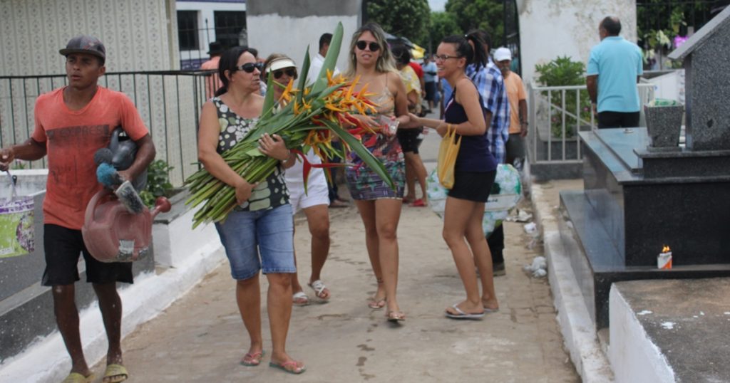 Cemitério de União deve receber cerca de 5 mil pessoas