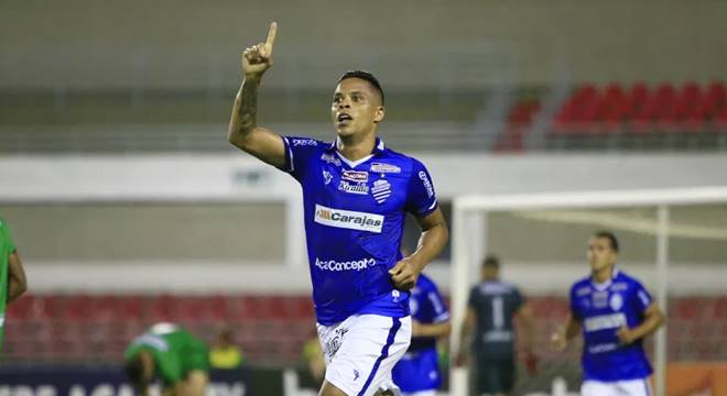 Patrick atuou no Catar, Emirados Árabes e chegou a defender a seleção de Timor-Leste, entre 2014 e 2015 — © Ailton Cruz/Gazeta de Alagoas