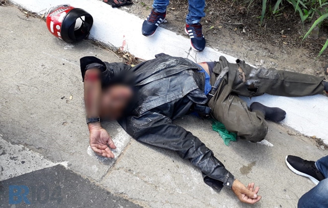 Homem fica ferido após cair de motocicleta em Branquinha (Crédito: Cortesia)