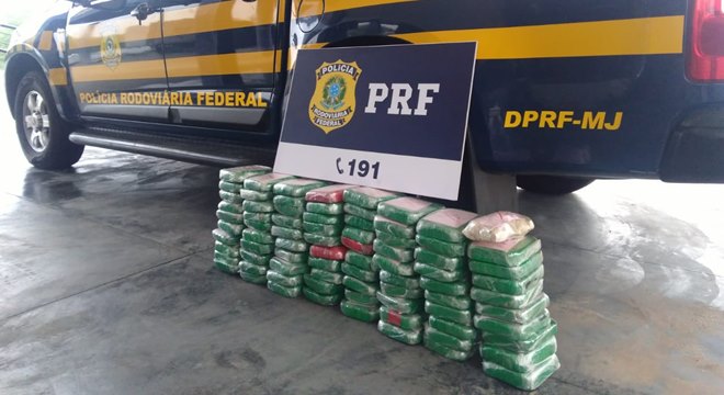 A droga vinha do Acre com destino a Recife (Crédito: Ascom/PRF)