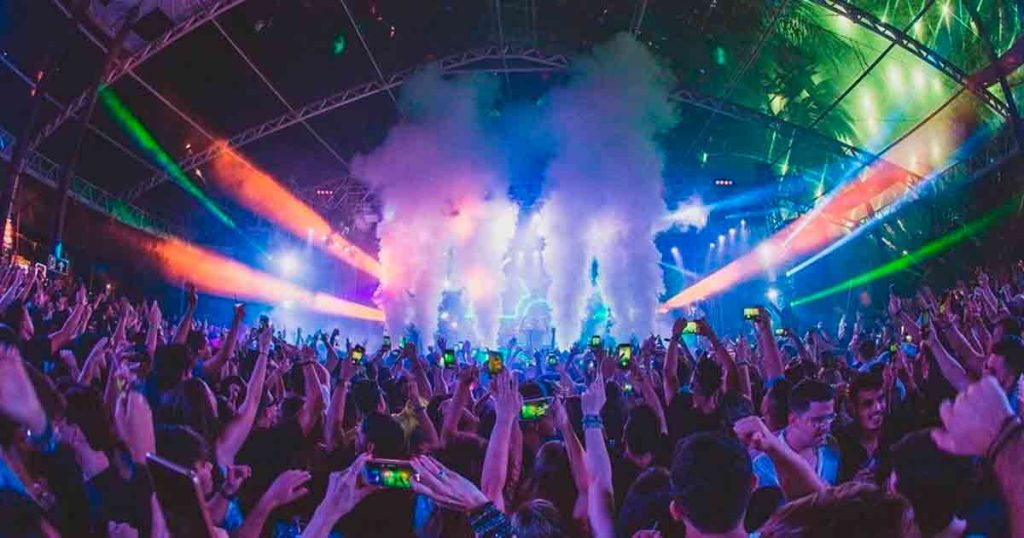 O Café de La Musique, promete show imperdível no próximo dia 20 de Abril