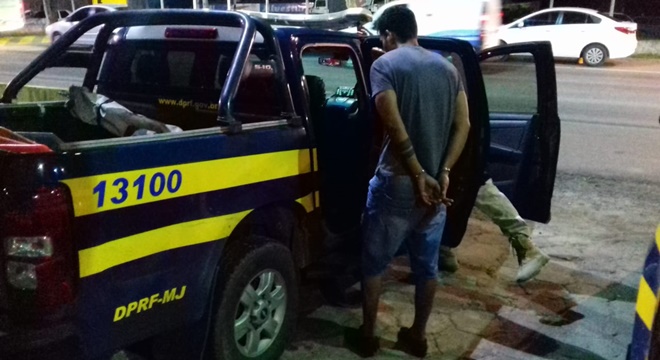 O motorista foi encaminhado à Delegacia da Polícia Civil de União dos Palmares (Crédito: Ascom/PRF)