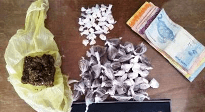 Passageiro de mototáxi é preso com droga em Joaquim Gomes