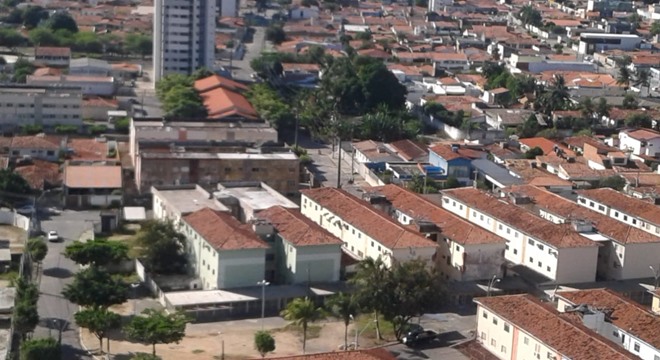 O Ministério Público Estadual (MPE/AL) recomendou, nesta terça-feira (19), a retirada de moradores da área vermelha, no Pinheiro (Crédito: Gustavo Lopes/BR104)