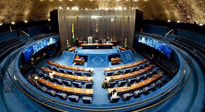 Projeto de lei estabelece substituição de prisão preventiva para domiciliar à lactantes