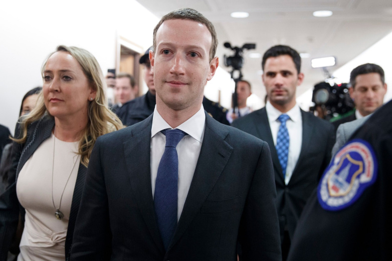 Mark Zuckerberg processa desenvolvedores por roubarem dados de usuários do Facebook (Créditos Reprodução/Internet) 