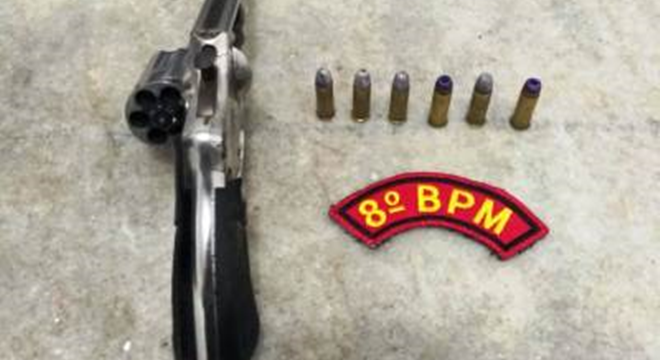Revólver calibre 38 estava com dois menores de 16 anos (Crédito: PM/AL)