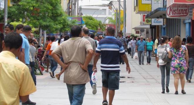 Praças de alimentação e cinemas abrem ao público, assim como alguns supermercados — © Assessoria