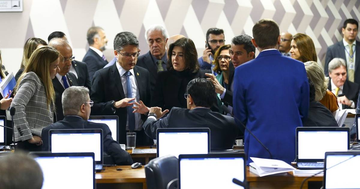 Se a comissão aprovar o parecer pela derrubada, o texto ainda terá de ser analisado pelo plenário do Senado — © Agência Brasil