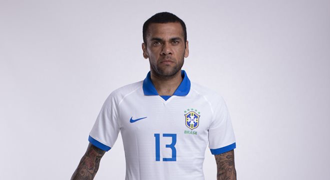 Seleção Brasileira estreia na Copa América de uniforme branco na Copa América — © Divulgação/CBF