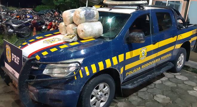 Perseguição termina com apreensão de 25,7 kg de maconha em União — © Assessoria