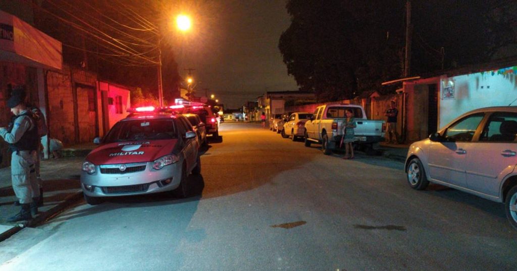 Dupla armada invade residência e executa homem com 10 tiros