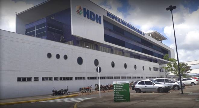 O homem foi atingido com um golpe de faca no tórax e teve o pulmão perfurado — © Reprodução/Internet