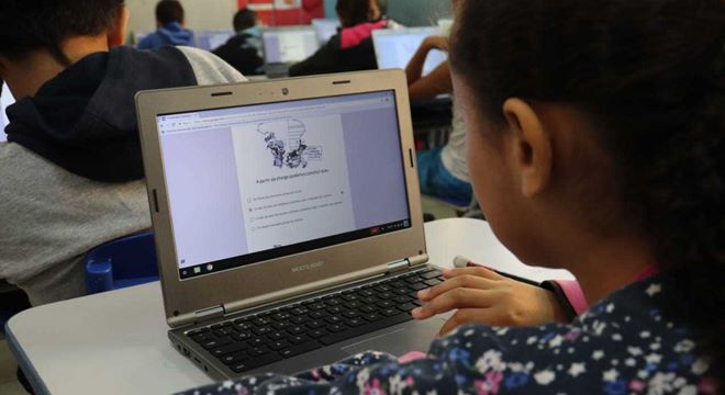 Pilar amplia sistemas tecnológicos nas escolas municipais