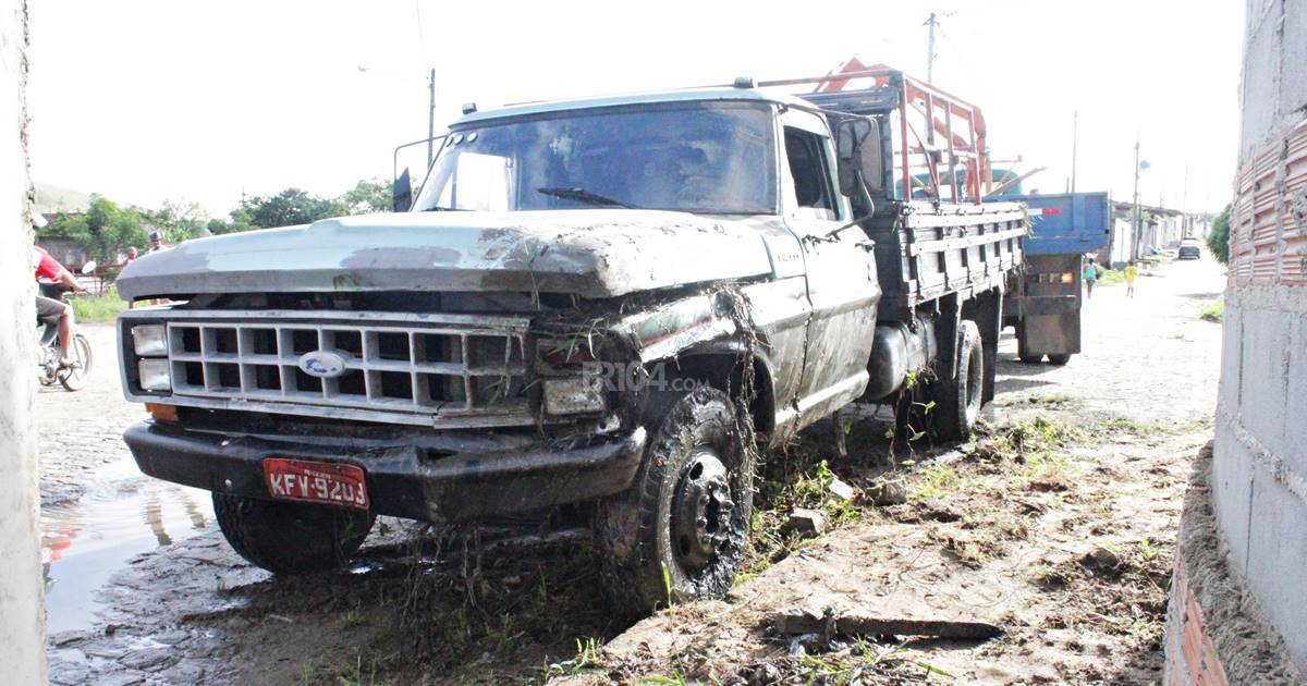 Caso ocorreu na noite dessa quinta-feira (8), no conjunto Nova Esperança; ninguém ficou ferido — © Gustavo Lopes/BR104