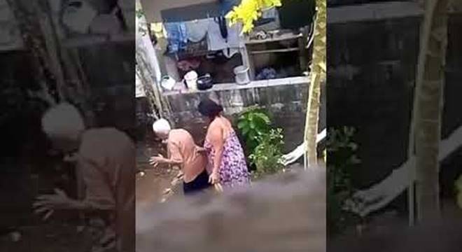 Filha é presa por agredir mãe de 76 anos em Natal — © Reprodução/Vídeo