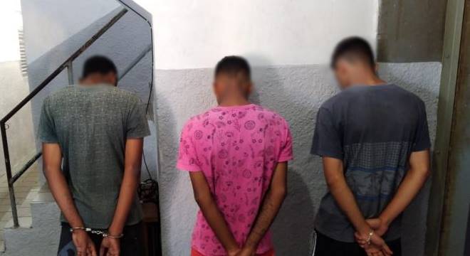 Menores apreendidos também participaram do homicídio de Vinícius Miranda, de 20 anos, ocorrido no mesmo dia do roubo — © Cortesia ao BR104