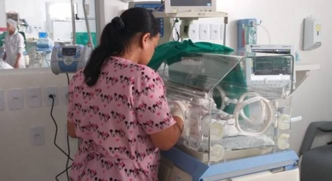 O bebê foi socorrido por um pescador no último dia 4 e levado à UPA — © Cortesia