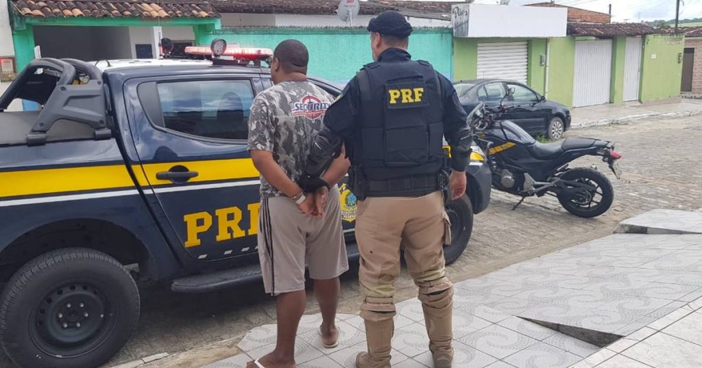 PRF prende homem com motocicleta adulterada na BR-316
