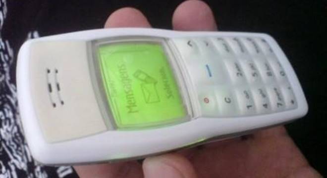 Bandidos invadem imóvel, rendem moradores e roubam lanterninha