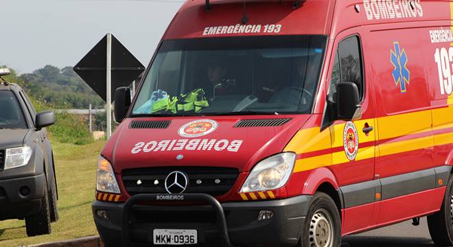 Mulher de 59 anos fica ferida após ser atropelada em Murici — © Ilustração