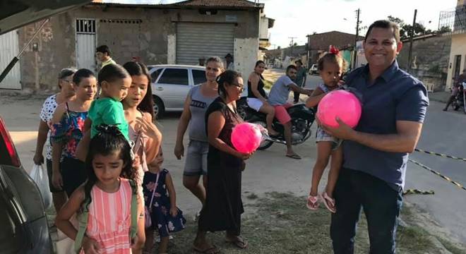 Vereador Tita realiza festa para crianças em União dos Palmares — © Assessoria