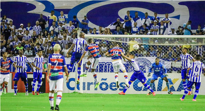 CSA perde de 3 a 0 para o Fortaleza no Arena Castelão — © Reprodução 