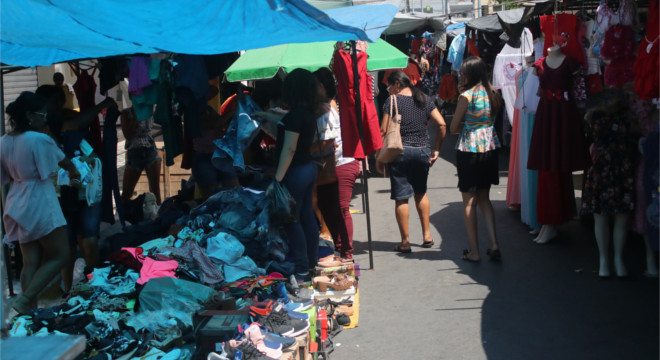 Lojistas e comerciantes aguardam o crescimento nas vendas — © Gustavo Lopes/BR104