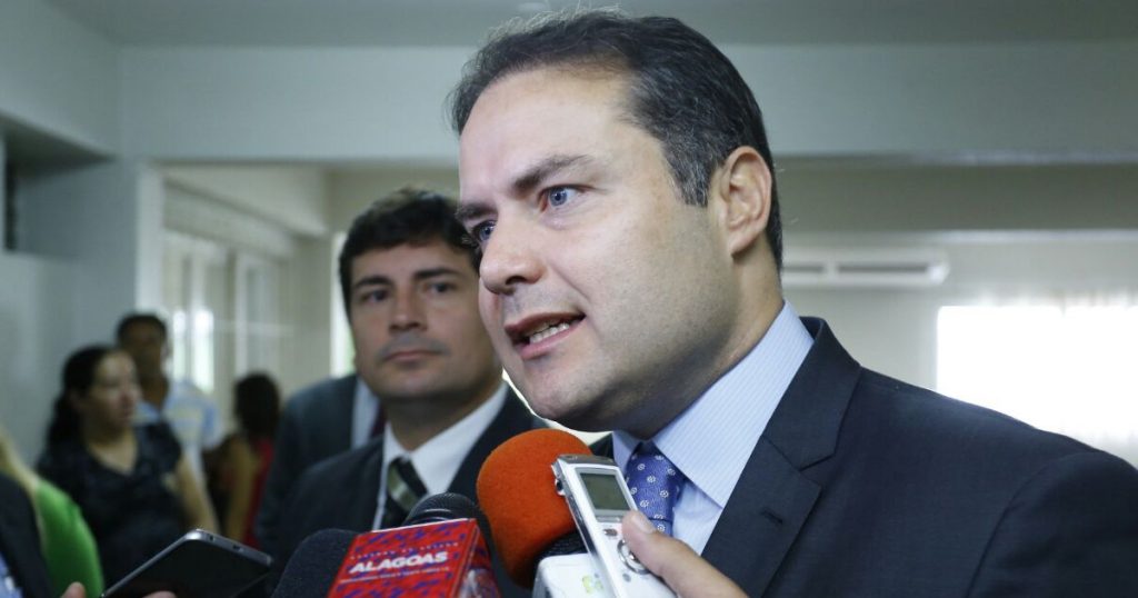 “Injustiça”, diz Renan Filho ao manifestar apoio à Lula