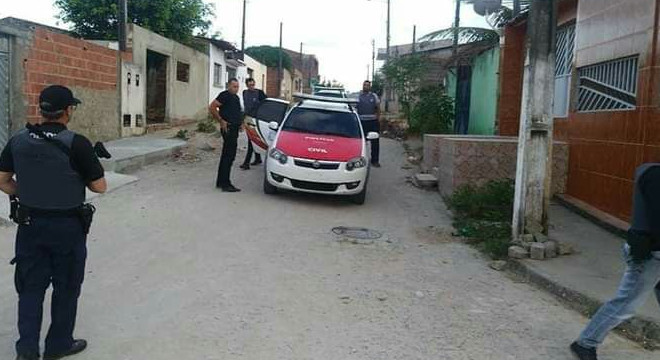 Homem foragido por homicídio é preso pela PC em União dos Palmares — © PC/AL