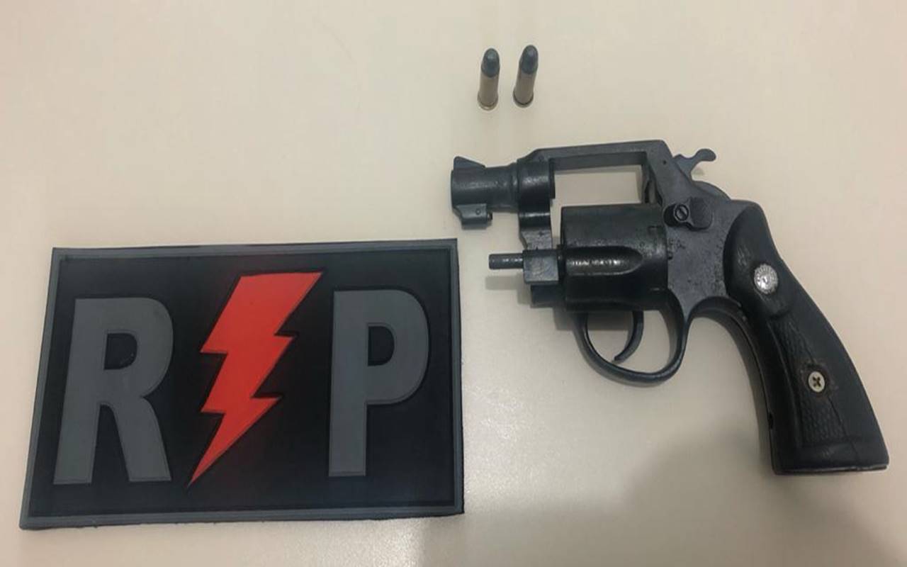 Arma apreendida pela PM — © PM/AL