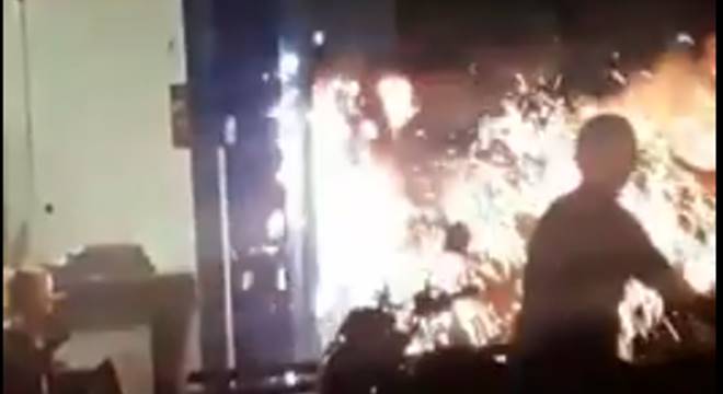 Medidor de energia pega fogo em loja no Centro de União dos Palmares