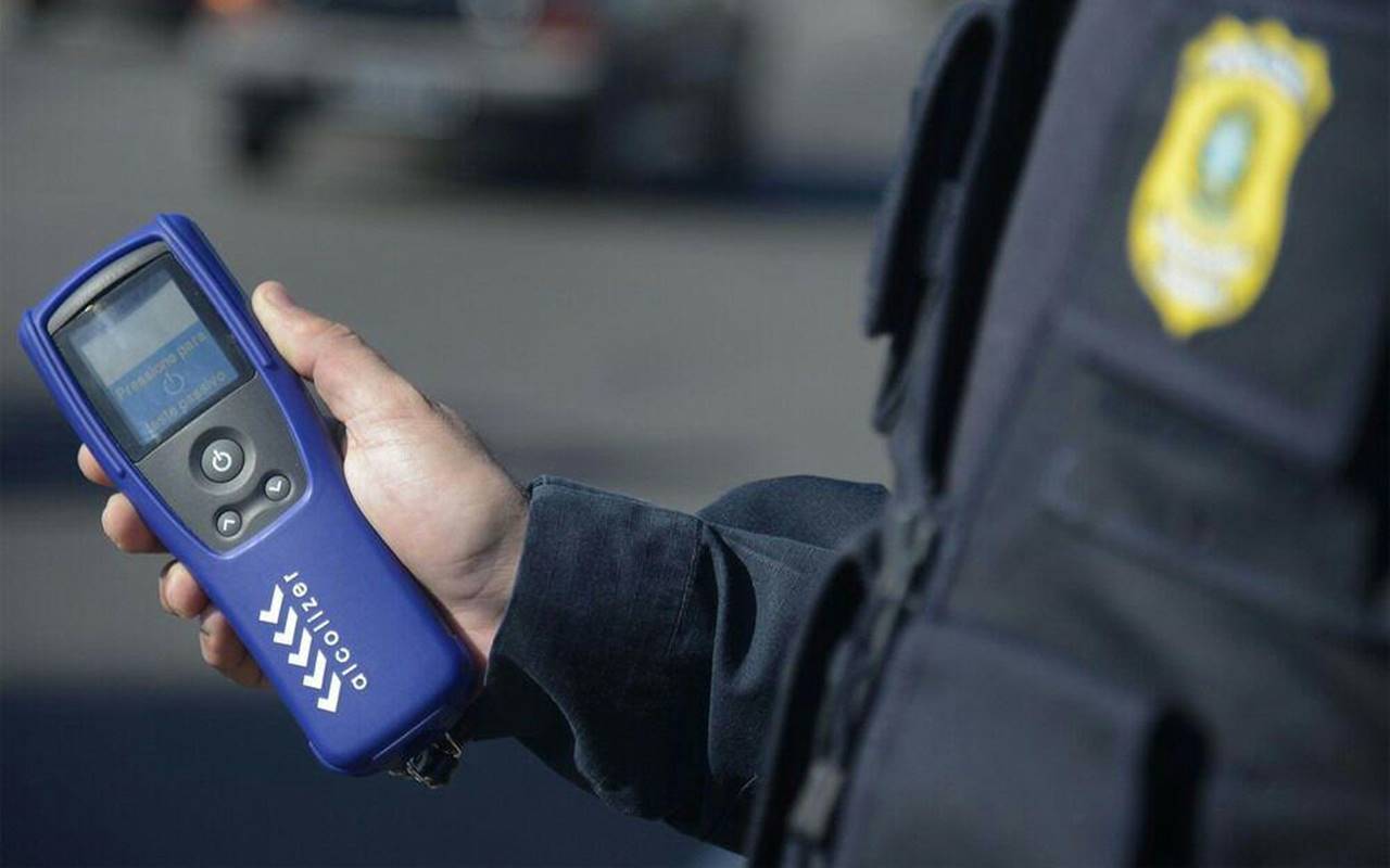 PRF flagra 13 condutores sob efeito de álcool durante o fim de semana — © Ascom/PRF