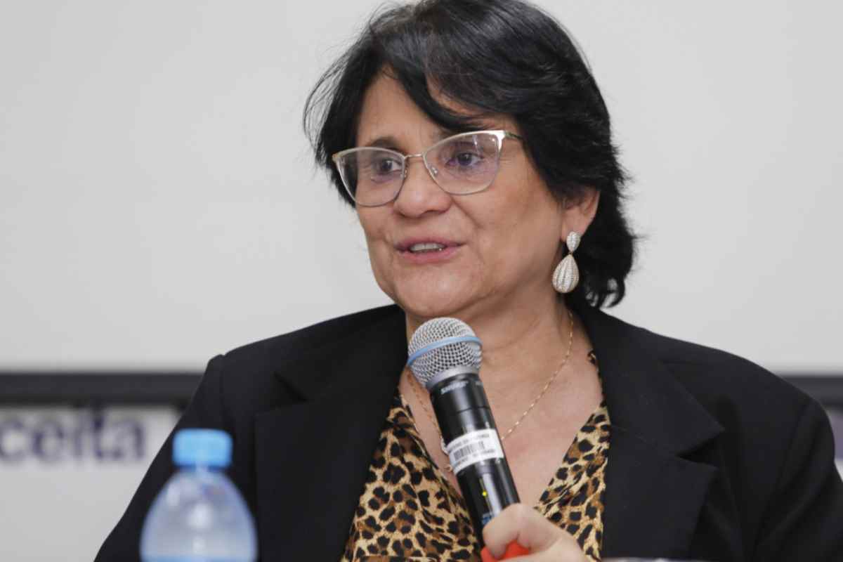 Damares Alves entrega carros e computadores a conselhos tutelares