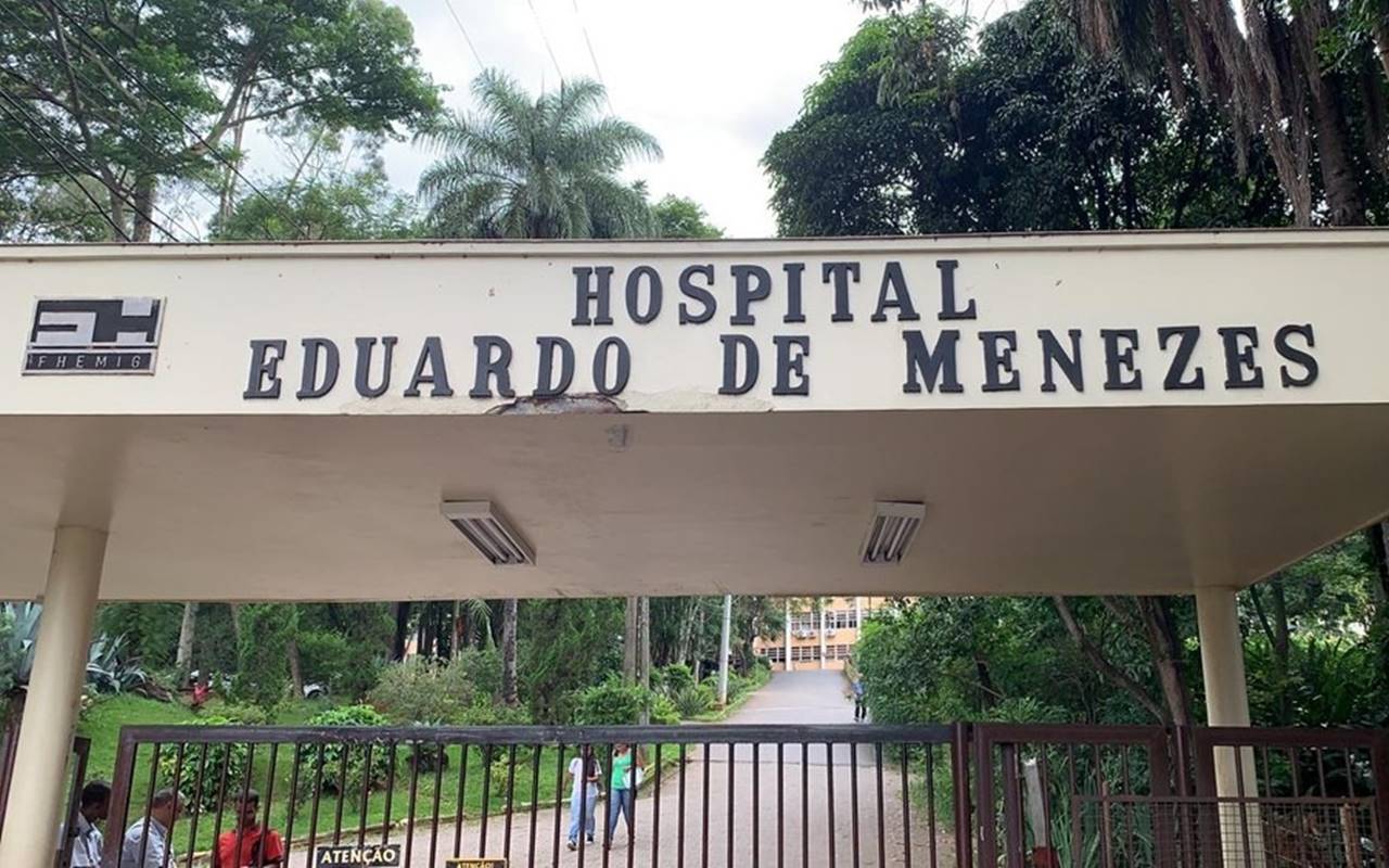 Paciente está internada no Hospital Eduardo de Menezes, em Belo Horizonte — © Herbert Cabral/TV Globo