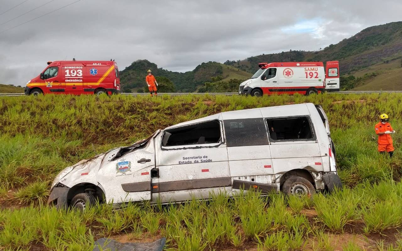 Morre no HGE vítima de capotamento com van da Sesau em Novo Lino