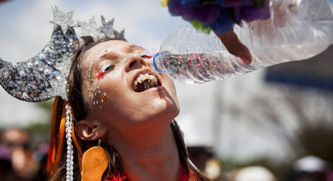 Hidratação neste carnaval — © Reprodução 