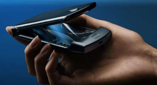 Razr da Motorola será lançado esta semana no Brasil — © Reprodução