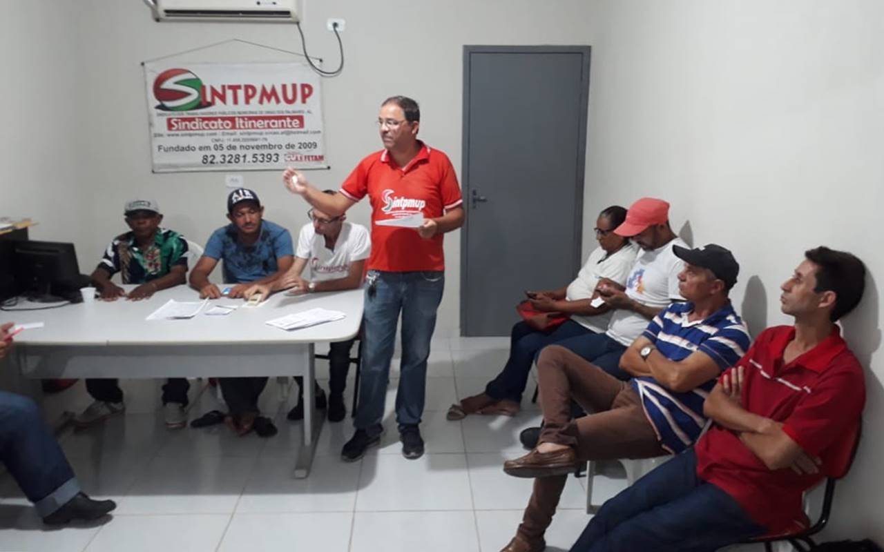 Sem resposta de prefeito, servidores de União dos Palmares prometem mobilização