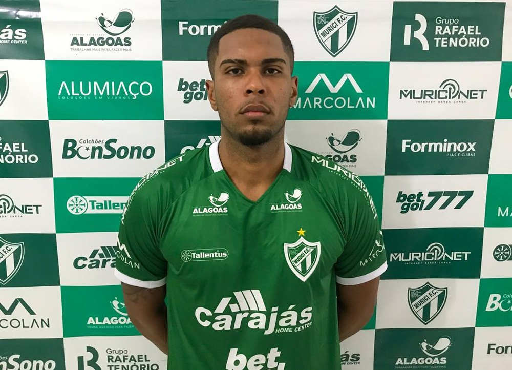 Adrian novo contrato do Murici — © Jailson Colácio/Ascom Murici FC