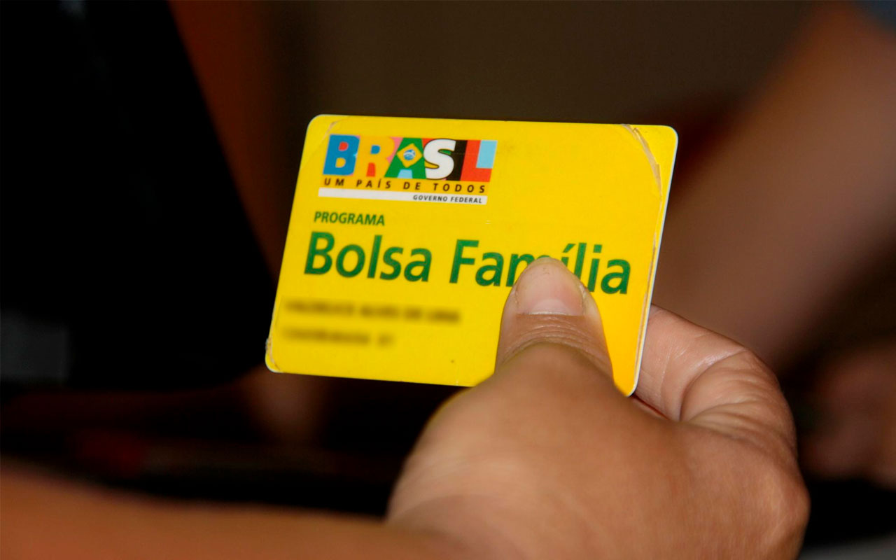 Cartão do Bolsa Família — © Reprodução
