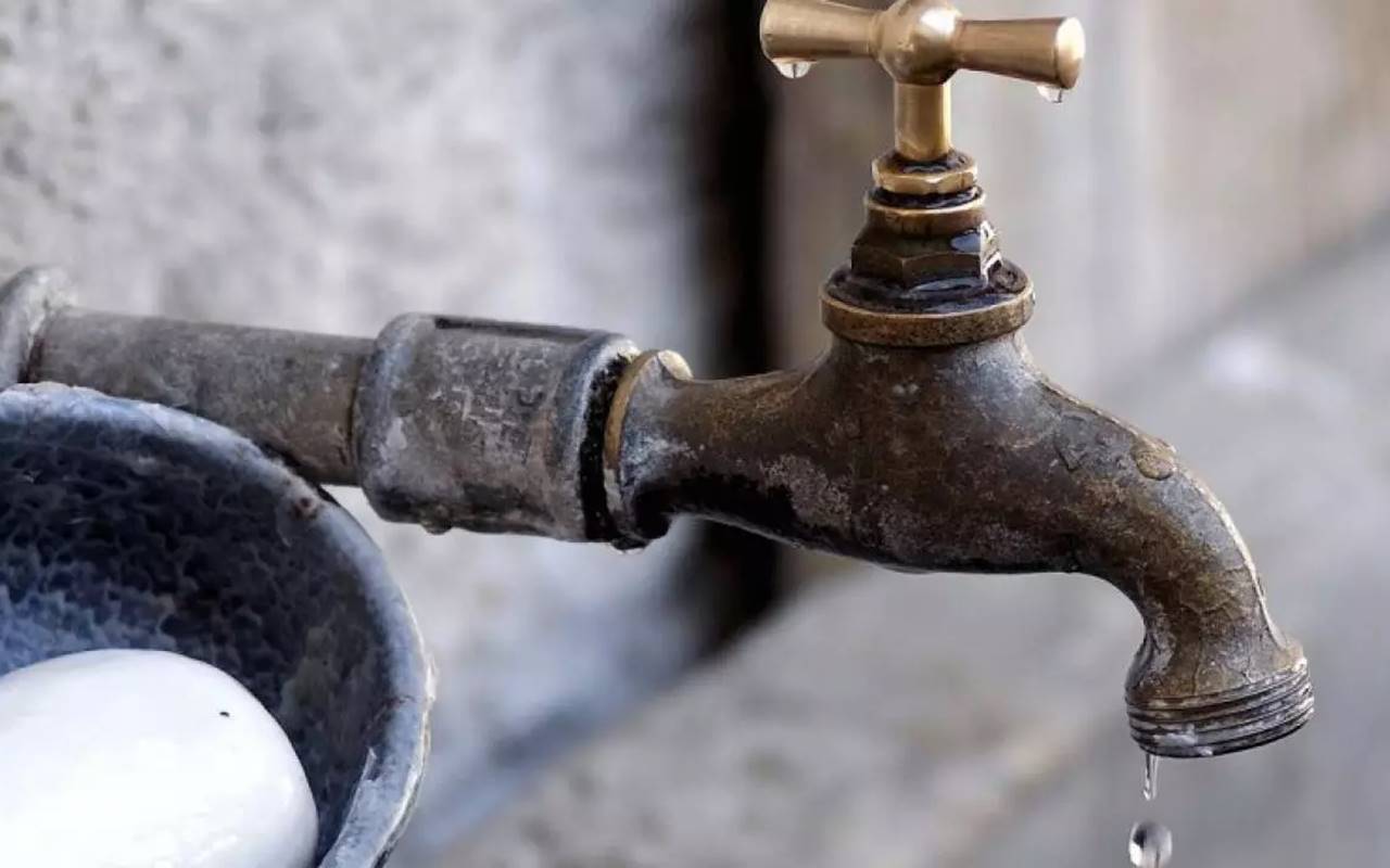 Moradores de União reclamam da falta de água — © Ilustração