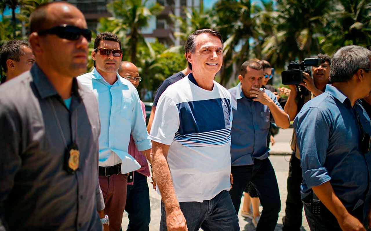 Segurança de Bolsonaro está internado em estado grave