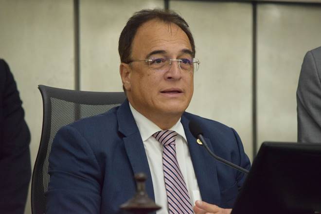 Deputado Galba Novaes