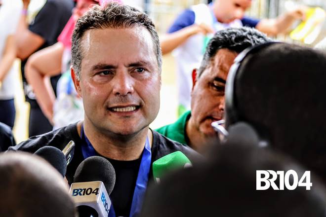 Renan Filho ainda não publicou decreto que permitirá o retorno do transporte complementar