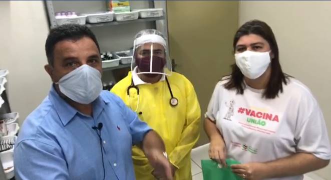 Prefeiura de União dos Palmares entrega cloroquina à pacientes com sindromes gripais
