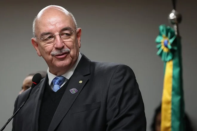 A nova teoria de Osmar Terra para justificar mortes por Covid-19