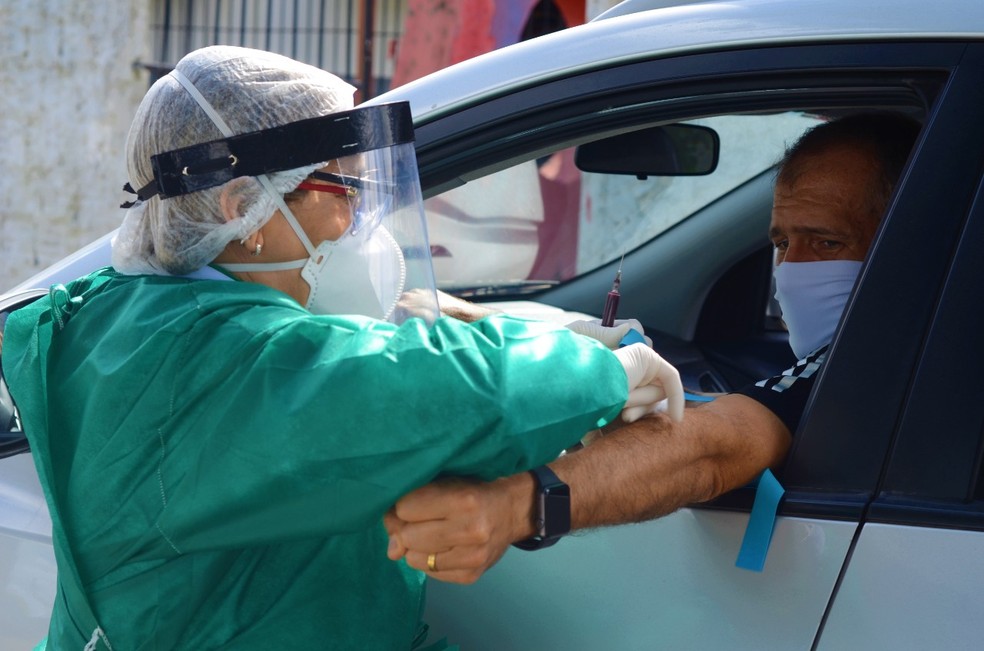 8 jogadores do CSA testam positivo para Covid-19 antes de estréia na Série B