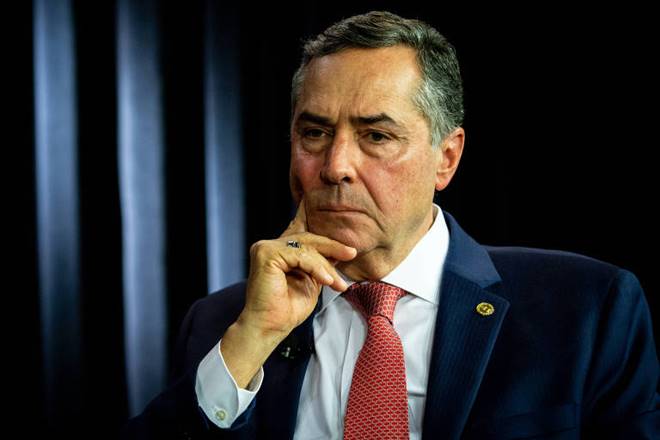 Ministro Luís Roberto Barroso, do STF, desembarca em Maceió nesta terça-feira